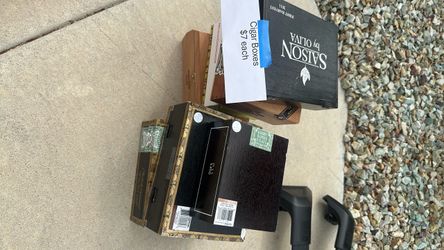 Wood cigar boxes