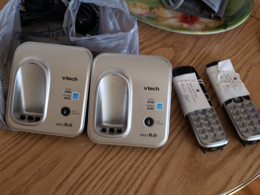 V-Tech cordless phones (2) good working condition