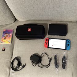 Nintendo Switch OLED + Extras