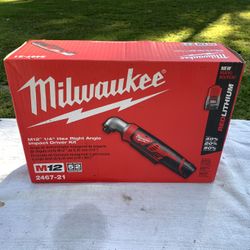 Milwauke M12 1/4” Hex Right Angle Impact Driver Kit - New 2467-21
