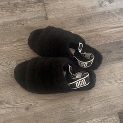 Black Uggs