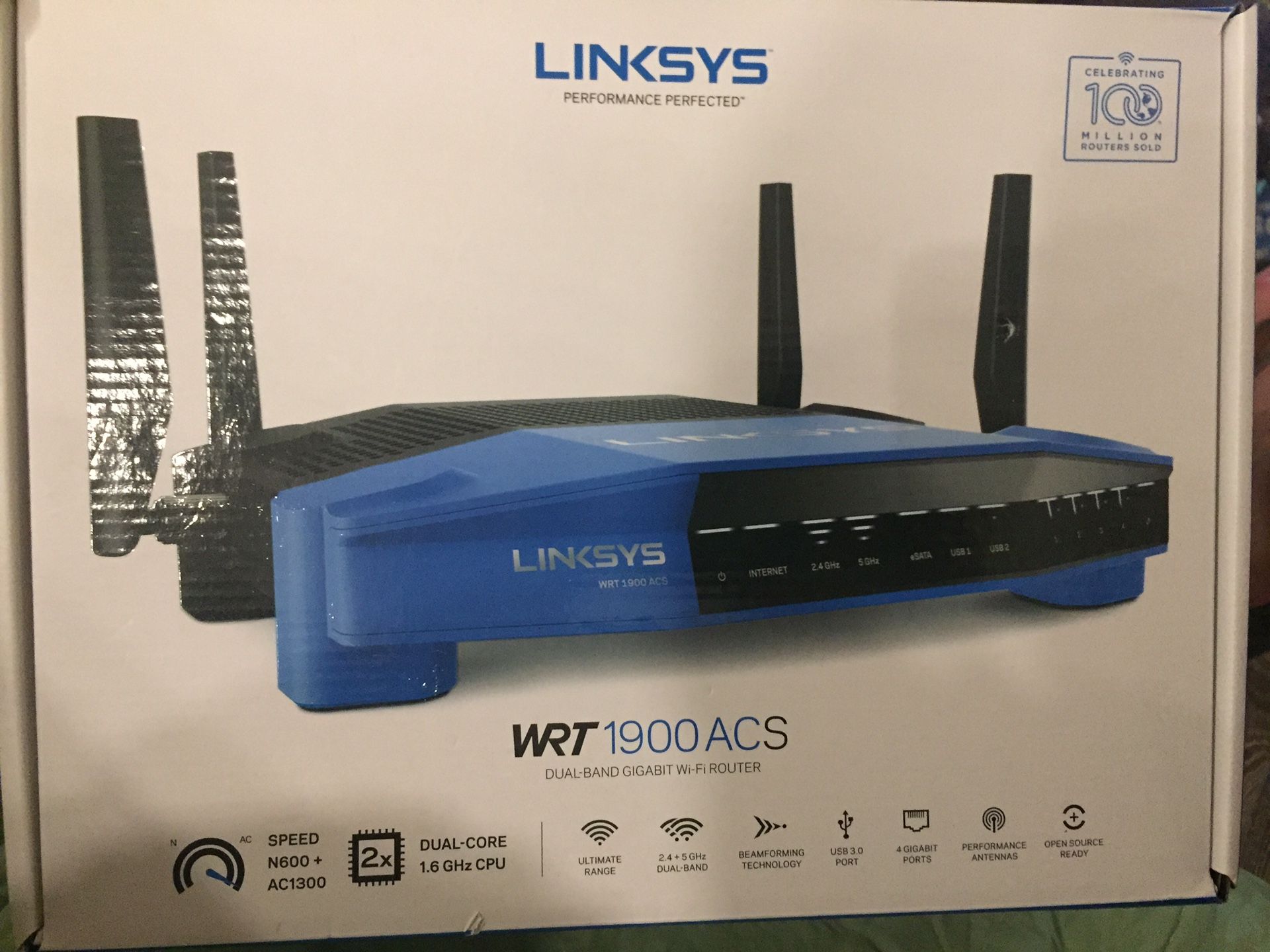 Linksys WRT1900ACS Dual Band WiFi Router
