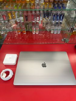 MacBook Pro 16-in 64GB RAM AMD Radeon Pro 5300 & Intel UHD Graphics 630 1TB SSD