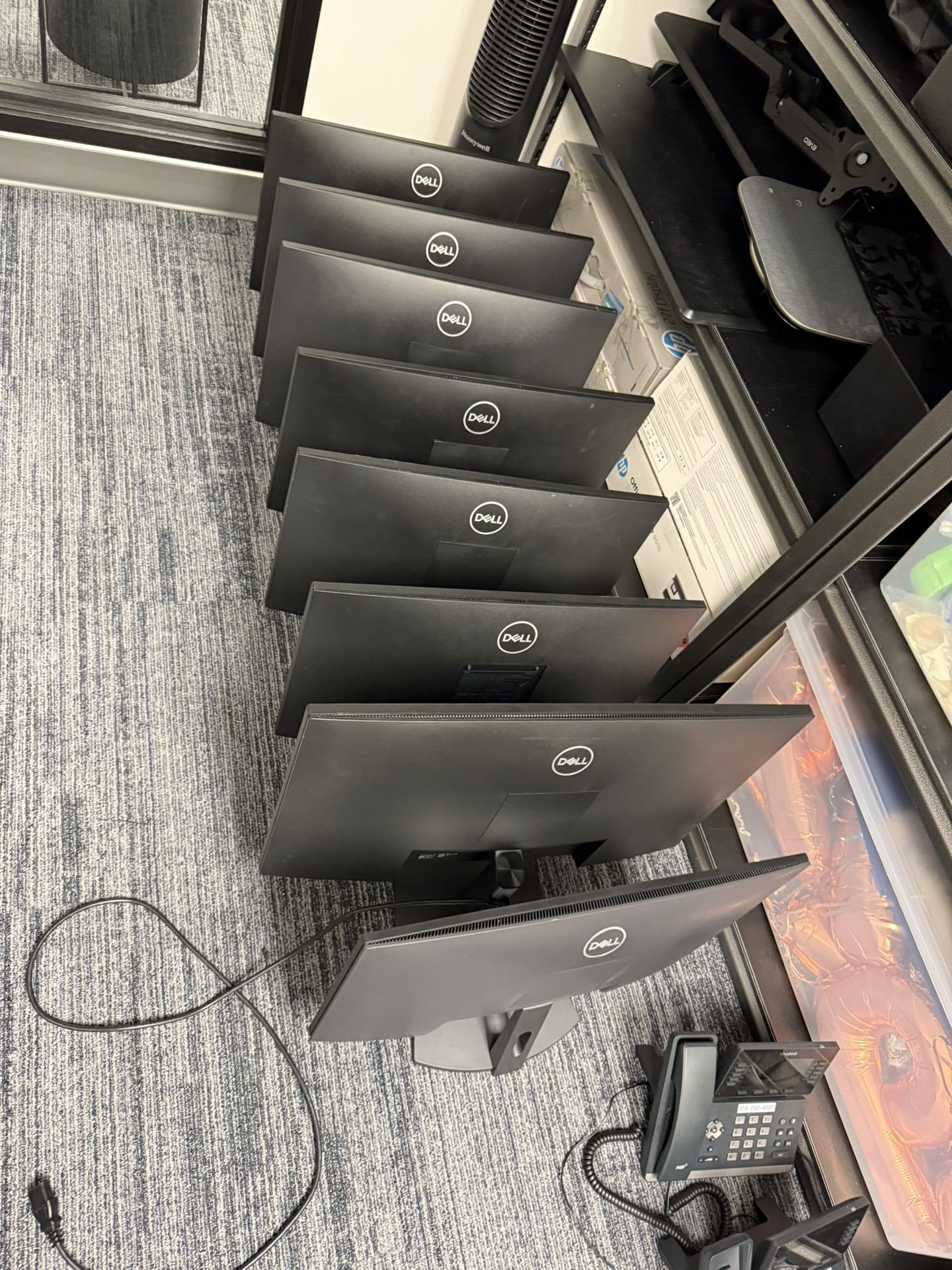 8 Dell Desktop Monitors