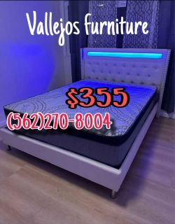 New queen bed