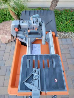 Ridgid 12 Amp 8 in. Blade Corded Wet Tile Saw with Extended Rip