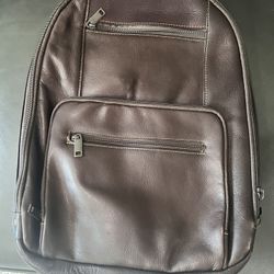 Leather bagpack never use - like NEW