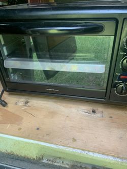 Microwave Oven By Hamilton Beach