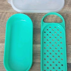 Tupperware Cheese Grater Green 