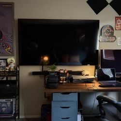 Samsung 65” Smart TV