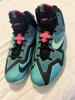 Nike LeBron 11 SOUTH BEACH sz 10.5