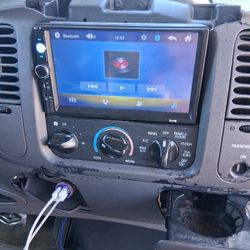 Touchscreen Bluetooth Stereo