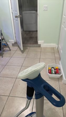 Upright Garment Steamer