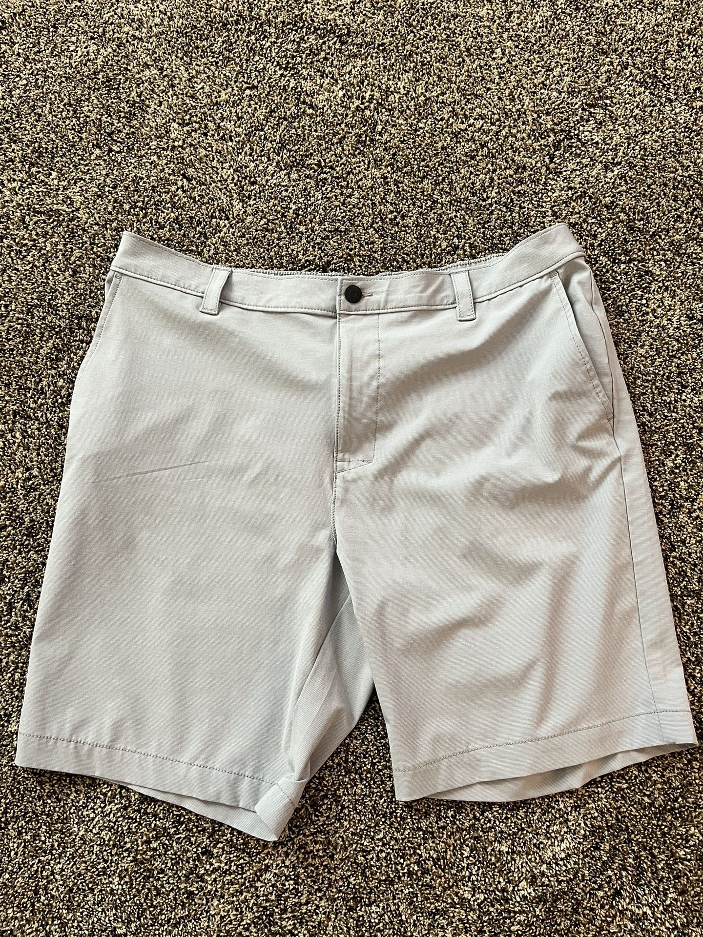 Men’s Banana Republic Shorts, Size 38
