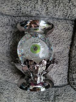 Bath & Body Works Fall 2022 Halloween Eye Ball Water Globe 3 Wick Candle Holder