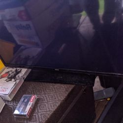 TV With DVD Disc Included 