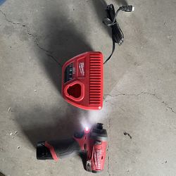 Milwaukee 2553-20 1/4in 12V Impact Driver