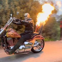 Suzuki Intruder Flamethrower Chopper motorcycle