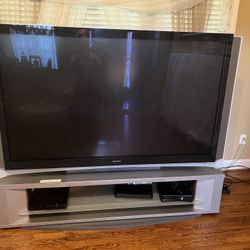 Samsung 75 Inches TV