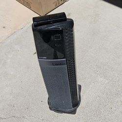 Upright Space Heater With Remote