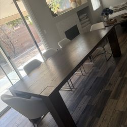 Pottery barn table 96”