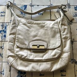 COACH White Leather Handbag