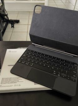 Apple Magic Keyboard for Apple IPad 11 inch