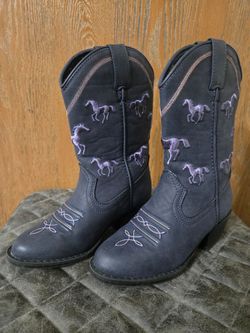 Young Girls Cowboy Boots: Gray & Purple