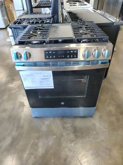 GE gas range