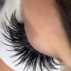 Eyelashes In Pomona Chino & Ontario And Around areas !!