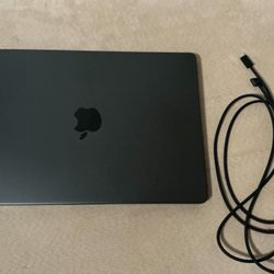 Apple MacBook Pro M4 14”