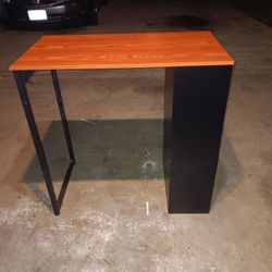 Table with 3 Shelf Storage