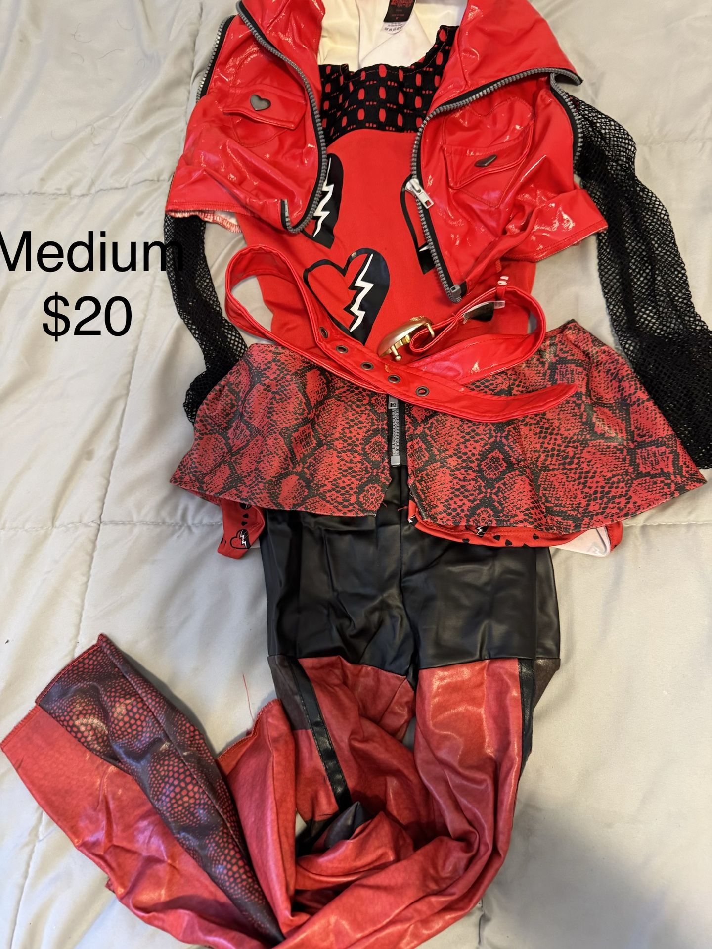 Deluxe Red Halloween Costume M $(20