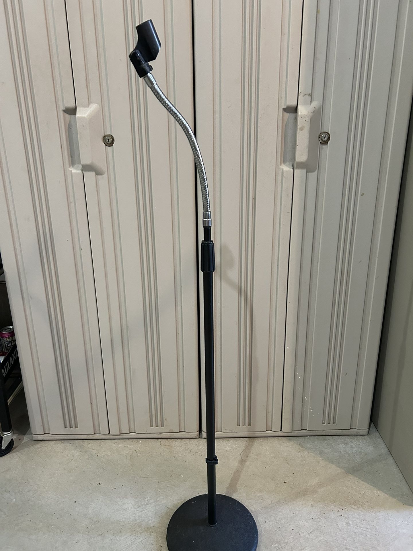 Microphone Stand W Gooseneck Adapter
