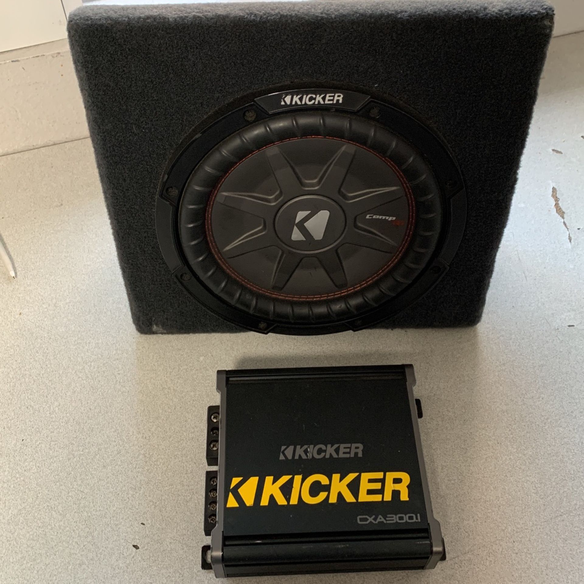 Kicker 10” Comp Rt With Box & Kicker Amp CXA300.1