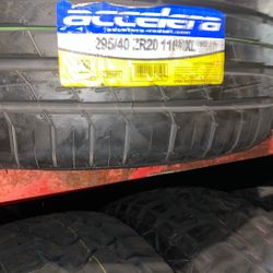295/40-20 Accelera
