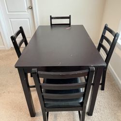 Ding Table Set