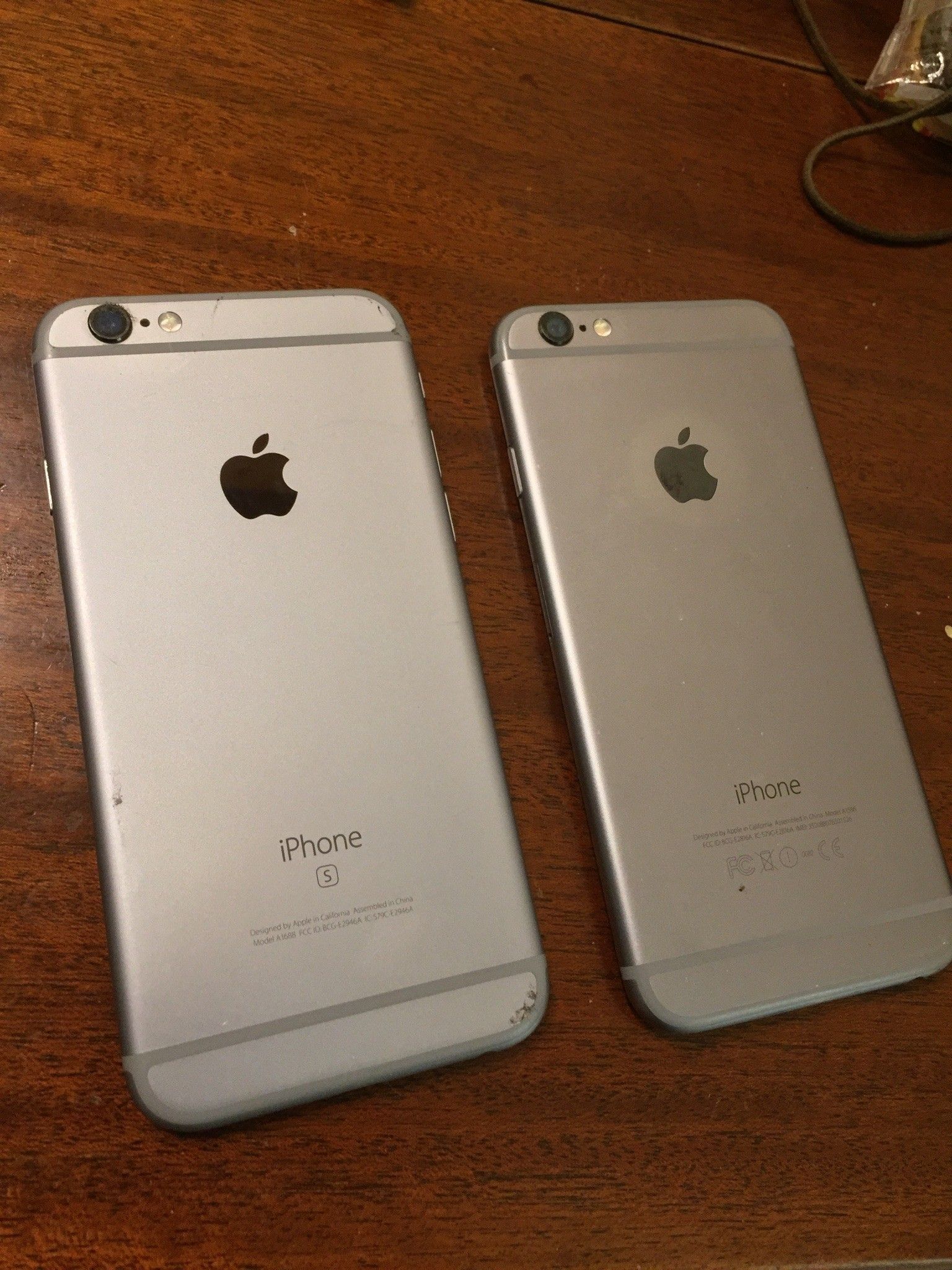 2 iPhones ( 6 & 6s)