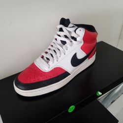 Nike Full Court Vision Size 9 