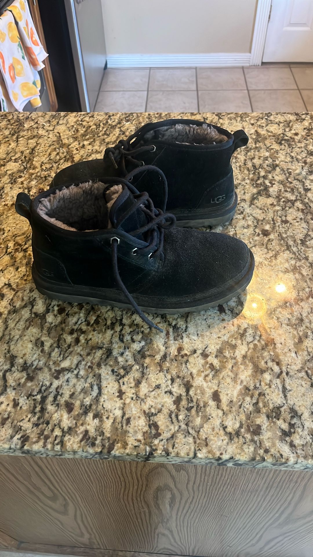 Ugg Boots Neumel  Size 7