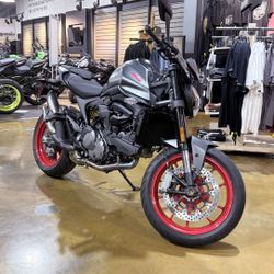 2023 Ducati Monster 937