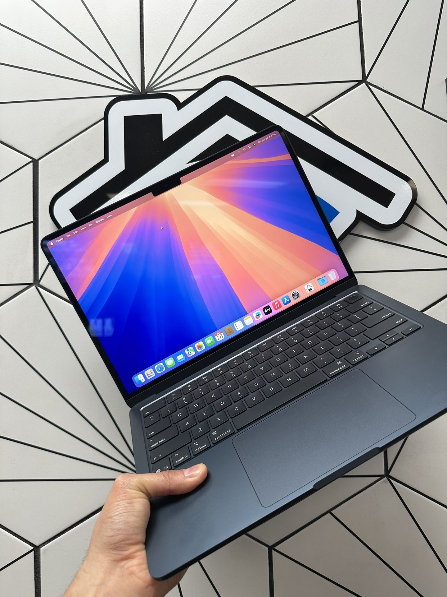 MacBook Air Midnight (13-inch, M4, 2025) 16GB 256 SSD With Apple Care Warranty