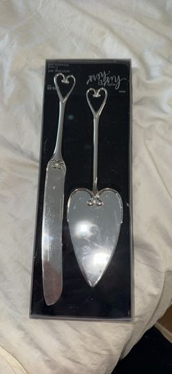 Wedding cake cutting set