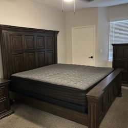 King Bedroom Set