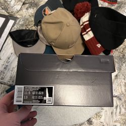 Nike Air Force 1 Triple Red