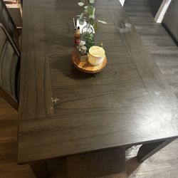 Free Table And Chairs 