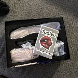 Personal massager - brand NEW