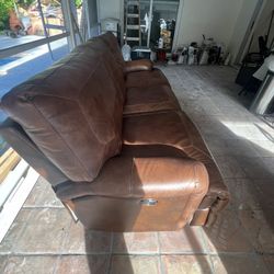Real Leather Couch! Electric Reclinable 