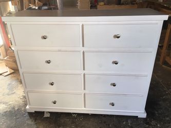 8 drawers dresser