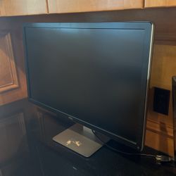 Dell 32” Flat Panel Monitor